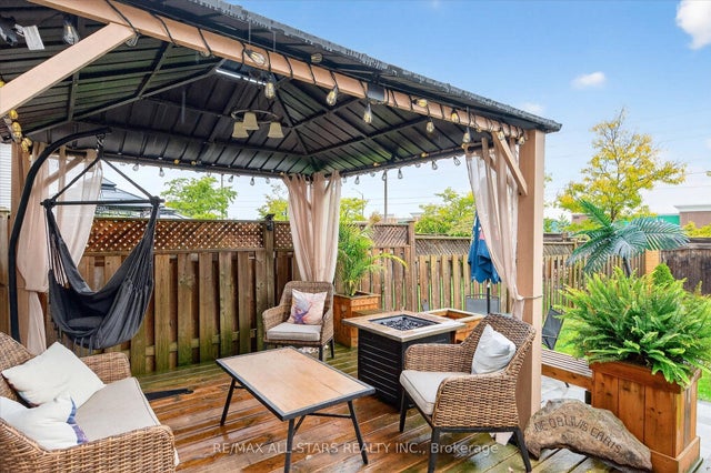 54 Ivory Court, Clarington