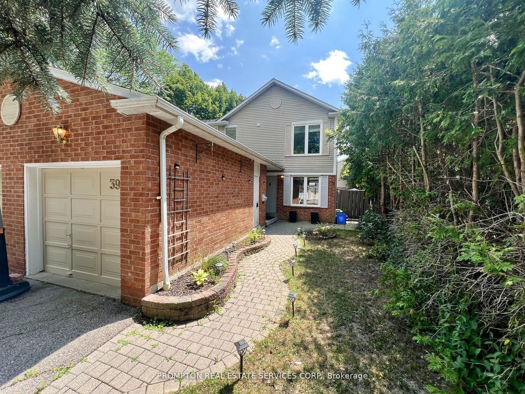 39 Frost Drive, Whitby
