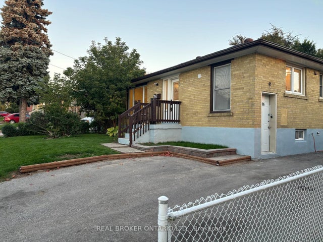767 Gaspe Avenue Lower, Oshawa