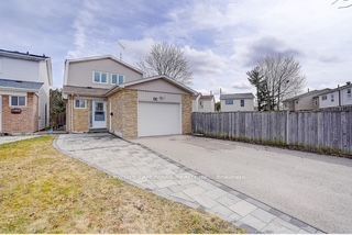 12 Dragoon Crescent, Toronto E07