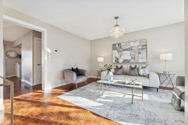 1312 Cherrydown Drive, Oshawa