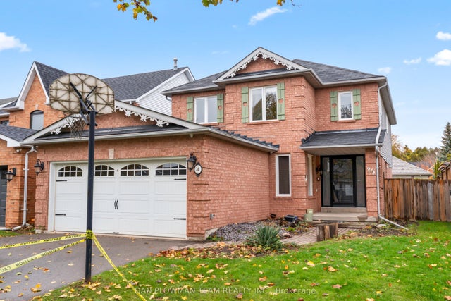 38 Hemmingway Drive, Clarington