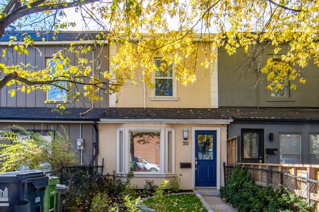 50 Logan Avenue, Toronto E01