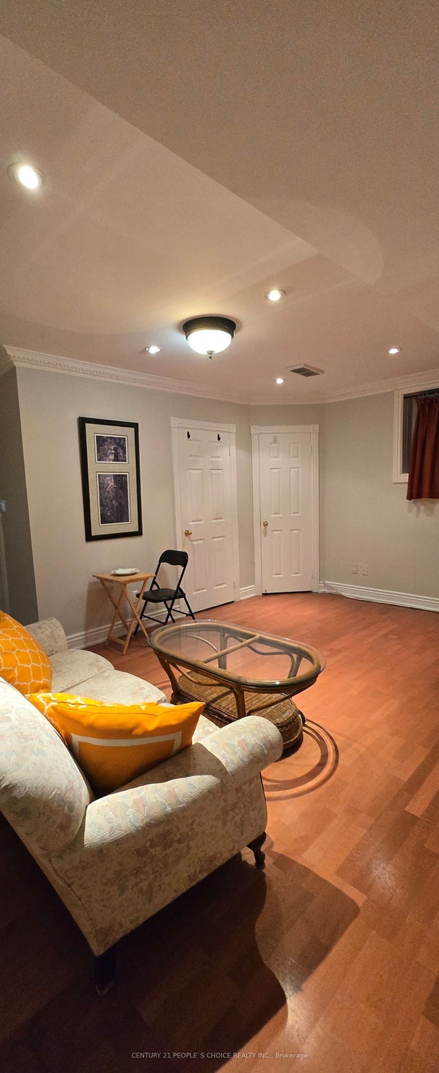 1434 Rosebank Road Bsmt 2, Pickering