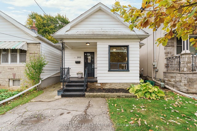 203 Virginia Avenue, Toronto E03