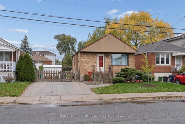 16 Park Street, Toronto E06