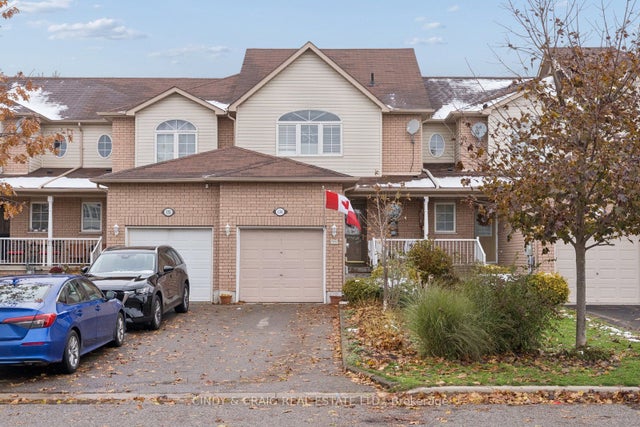 134 Richfield Square, Clarington