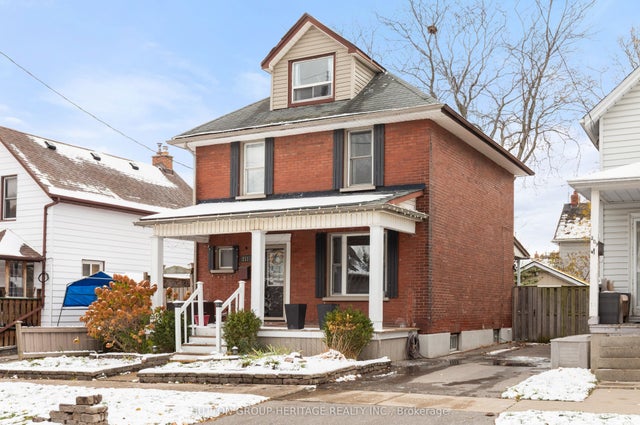 211 Gliddon Avenue, Oshawa