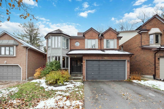 903 Alanbury Crescent, Pickering