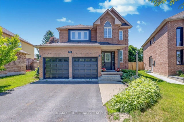 32 Dart Court, Clarington