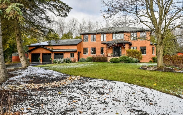 10 Kresia Lane, Clarington