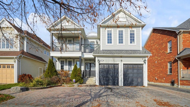 94 Carnwith Drive E, Whitby