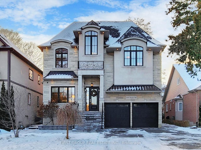 1834 Fairport Road, Pickering