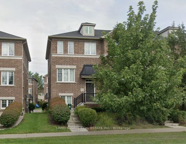 466 Meadowglade Road, Clarington