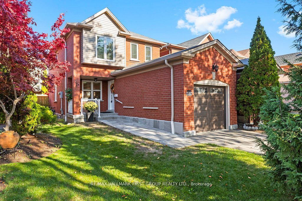 122 Thicket Crescent, Pickering
