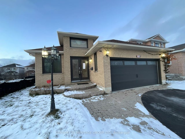 305 Sandringham Drive, Clarington