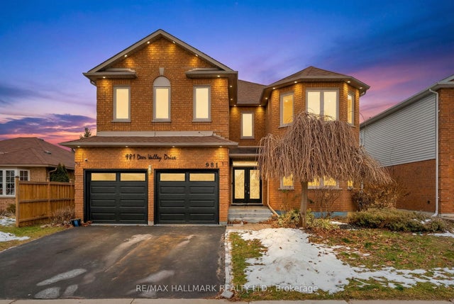 981 Deer Valley Drive, Oshawa