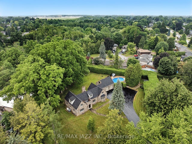 690 Bessborough Drive, Oshawa