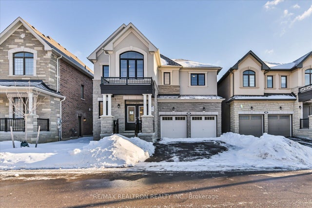 2858 Foxden Square, Pickering