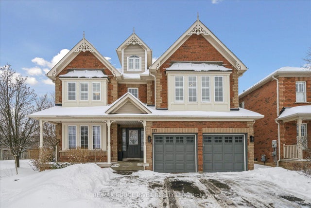 117 Carnwith Drive E, Whitby