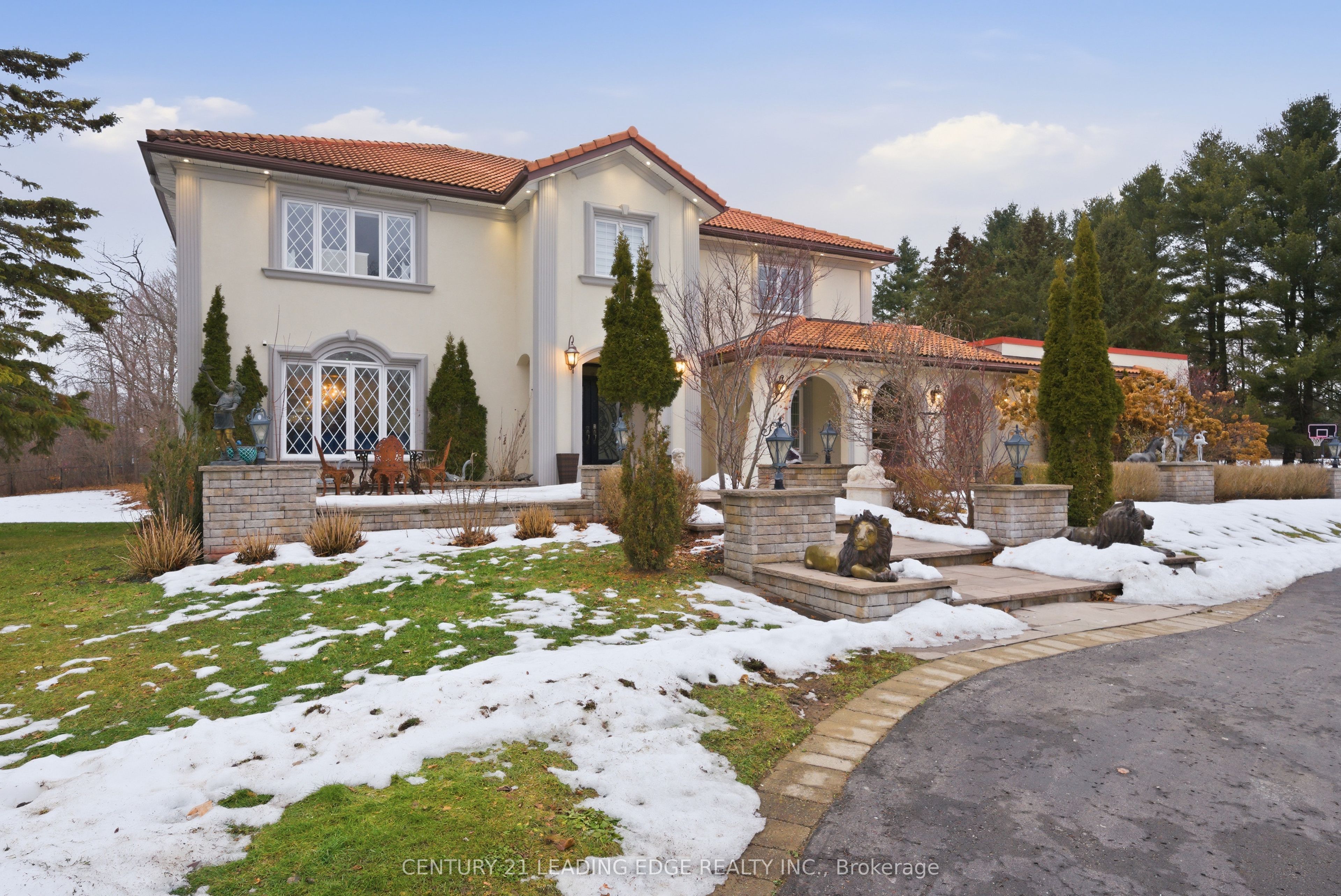 Featured Listing Image