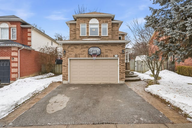 63 Farncomb Crescent, Clarington