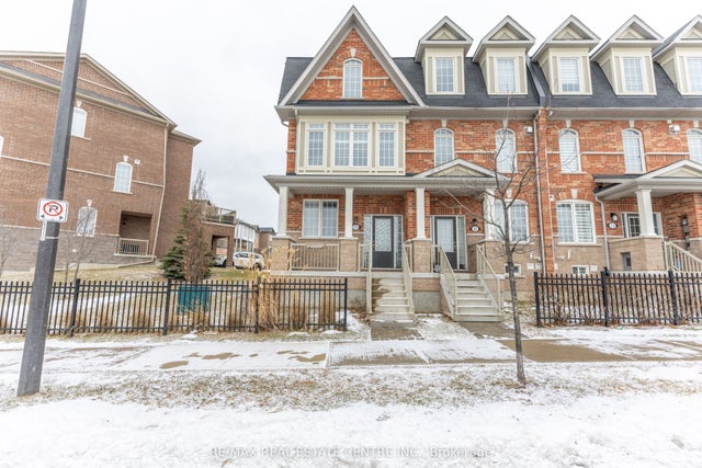 10 Harper Hill Drive, Ajax