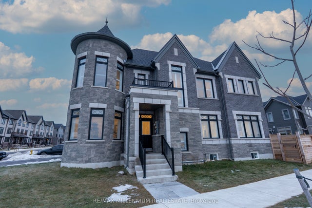 1011 Dyas Avenue, Oshawa