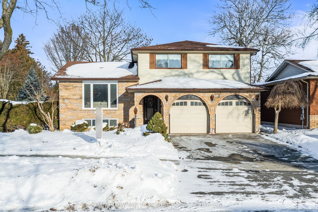 44 Evergreen Drive, Whitby