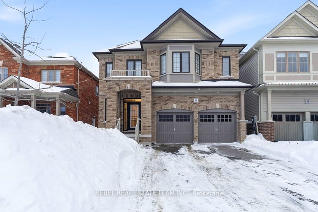 32 Crombie Street, Clarington