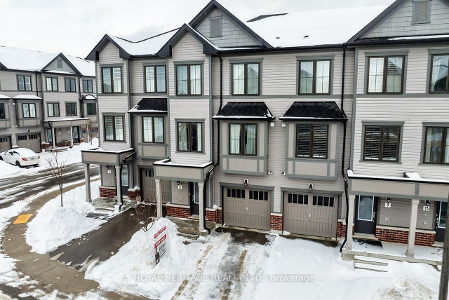 5 Loana Lane, Clarington