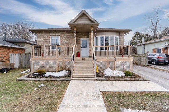 929 Dublin Street, Whitby