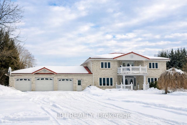 5575 Halls Road, Whitby