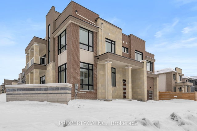 2 Yacht Drive, Clarington