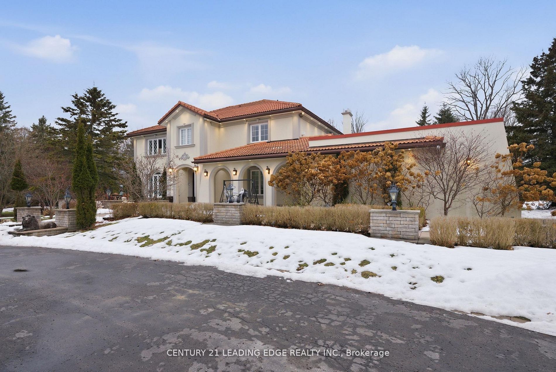 Featured Listing Image