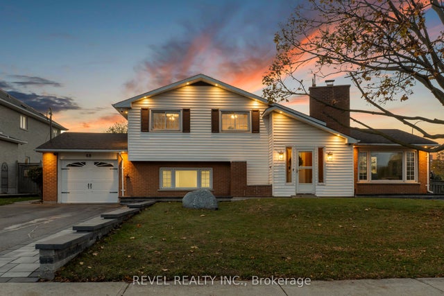 68 Applewood Crescent, Whitby