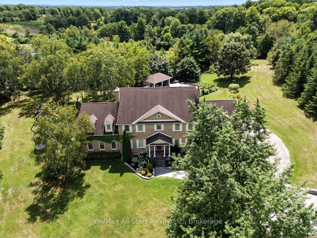 136 Wintergreen Court, Scugog