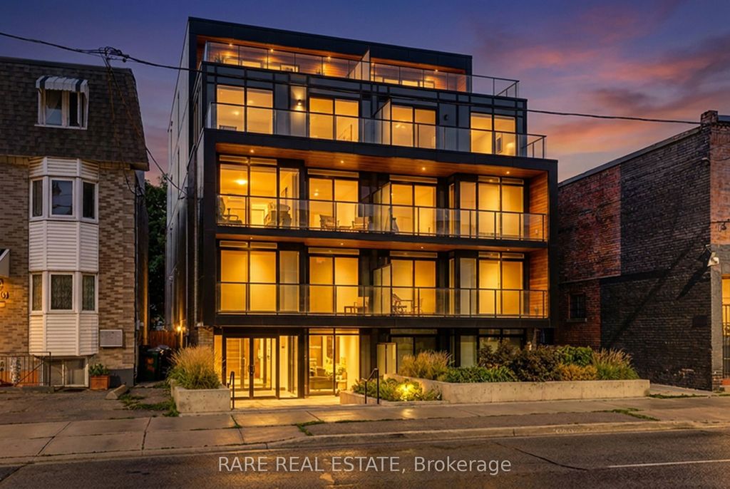 890 & 892 Broadview Avenue, Toronto E03