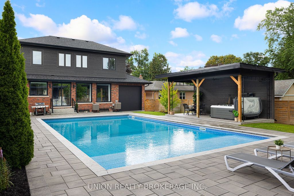 400 Rouge Hills Drive, Toronto E10