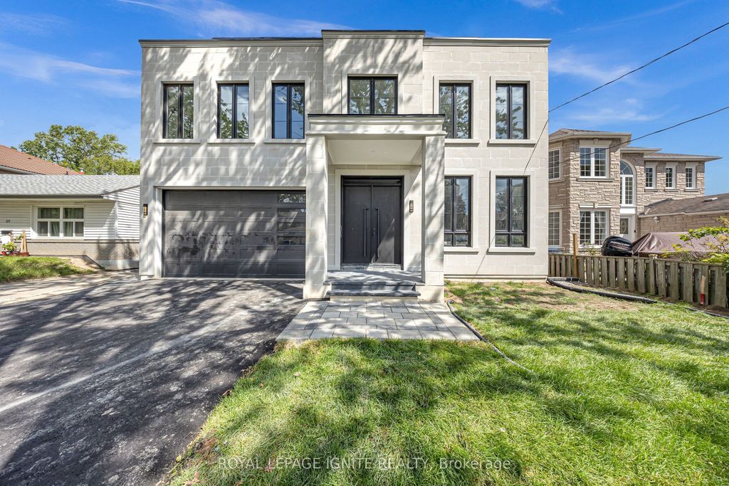 15 Deblyn Drive E, Toronto E05