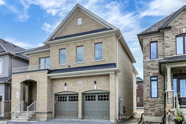 376 Danny Wheeler Boulevard, Georgina