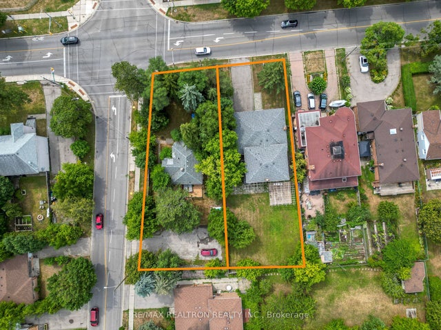 116 Weldrick Road W, Richmond Hill
