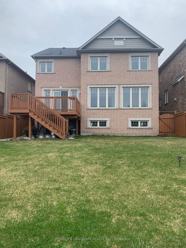 32 Philips Lake Court, Richmond Hill