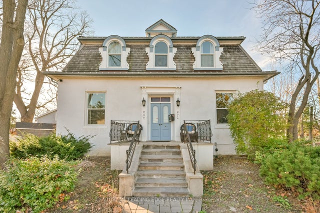 202 Main Street N, Markham