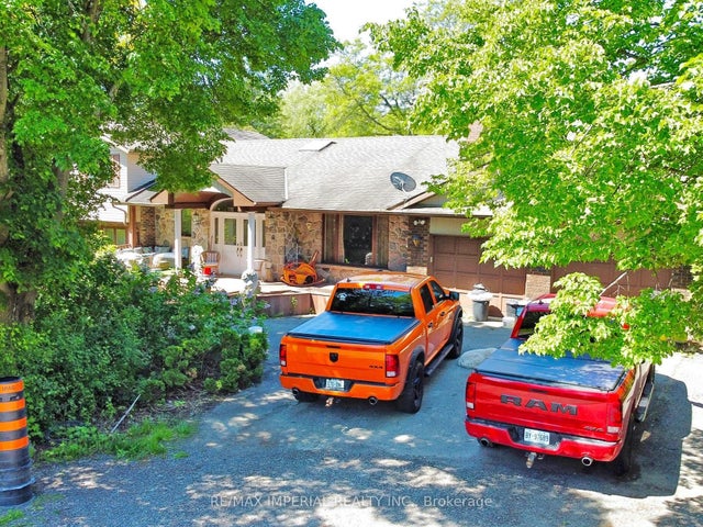 22 Ratcliff Road, Whitchurch-Stouffville