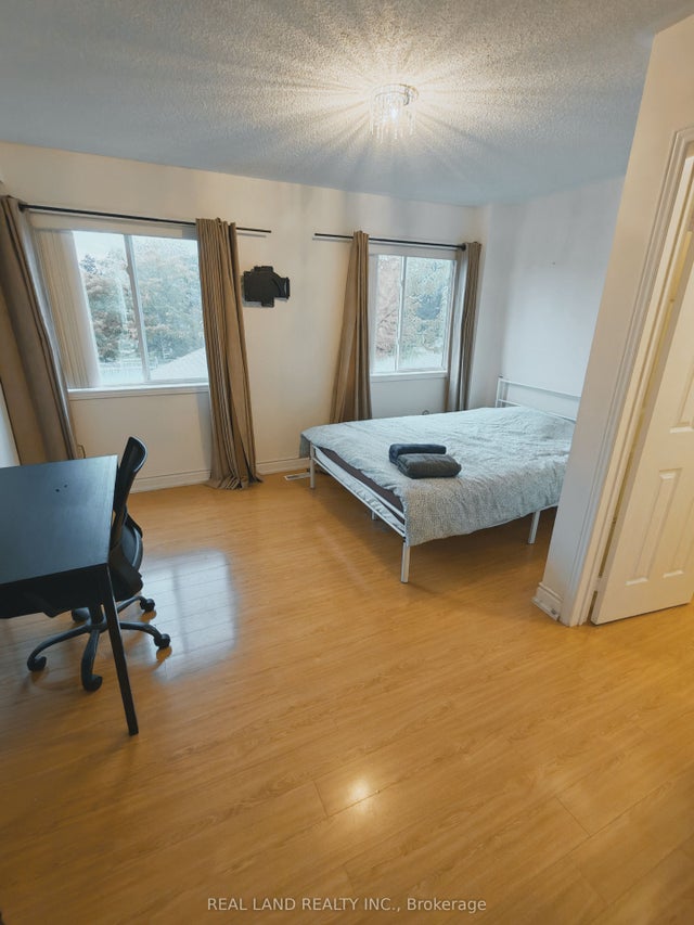 156 Bantry Avenue Room, Richmond Hill