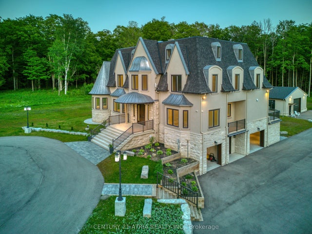 3225 Davis Drive, Whitchurch-Stouffville