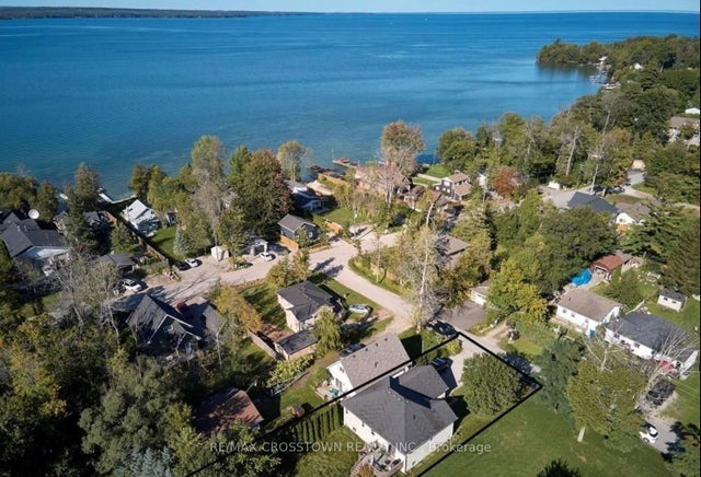3964 Alcina Avenue, Innisfil