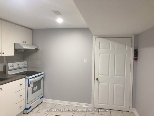 16 Cartmel Drive Apt 1, Markham