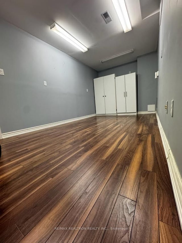 61 Timber Valley Avenue Bsmt, Richmond Hill